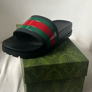 Gucci slides men